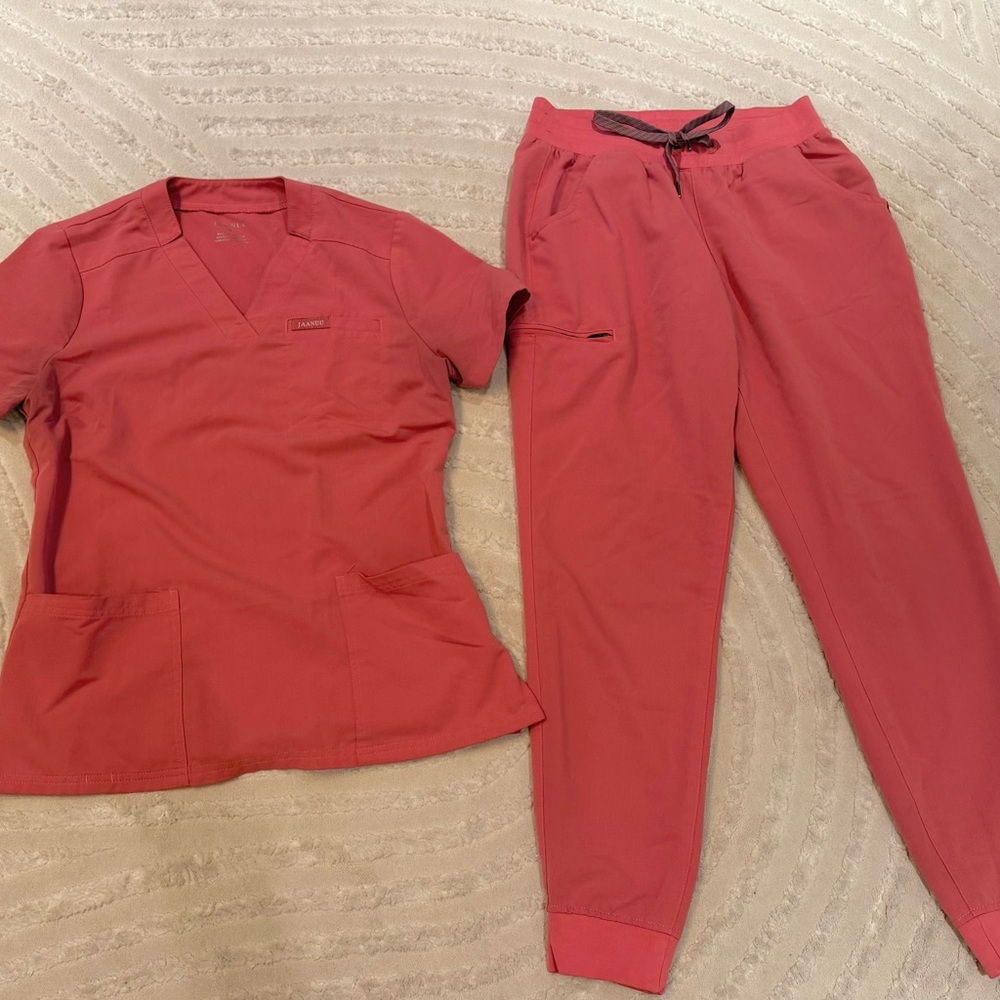 Pink Jaanu Scrub Set size small shirt/pants